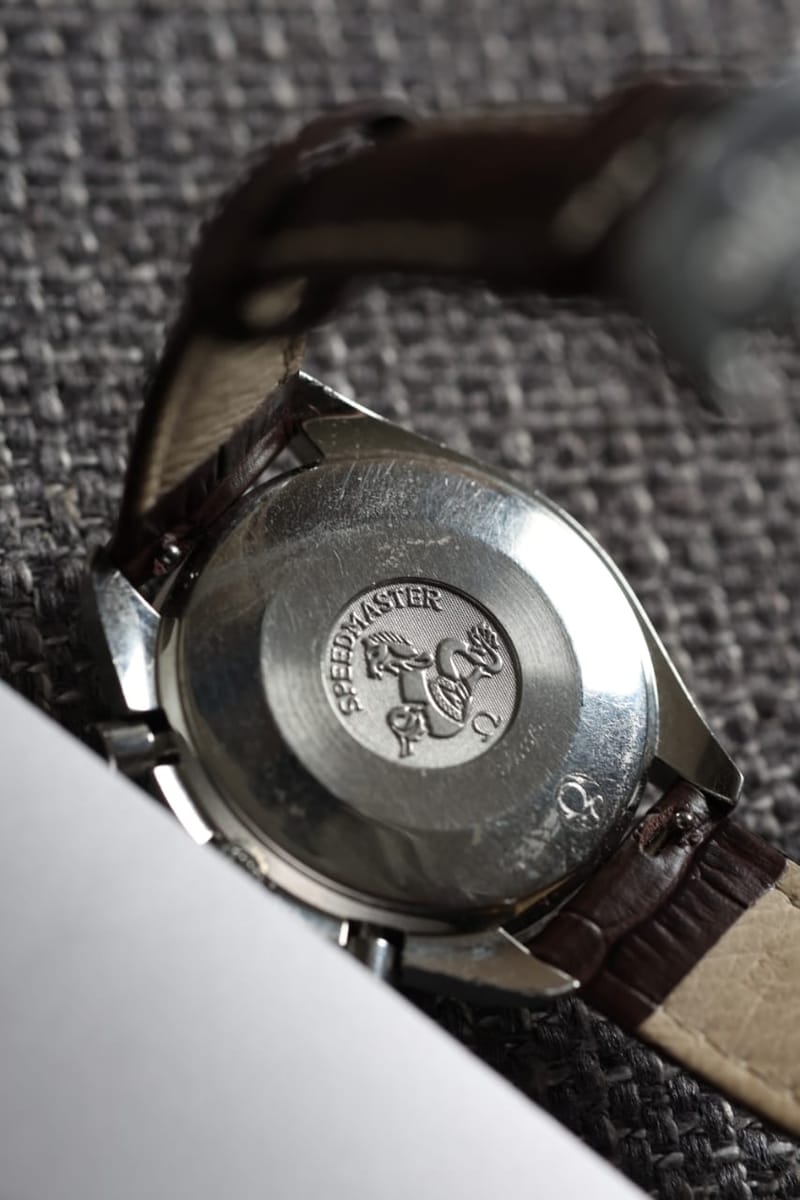 Omega Speedmaster professional MOP dial - View 4
