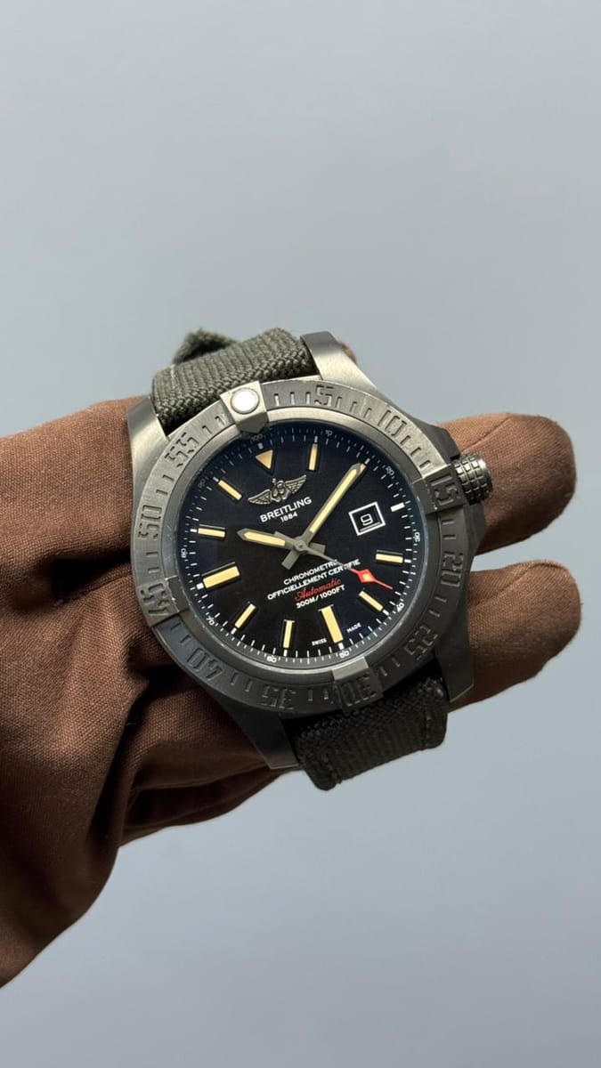 Breitling Avenger Blackbird